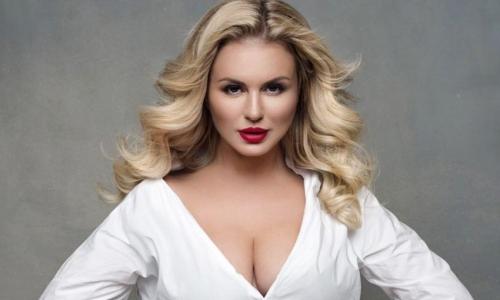 Семенович ответила на вопрос, когда она станет мамой